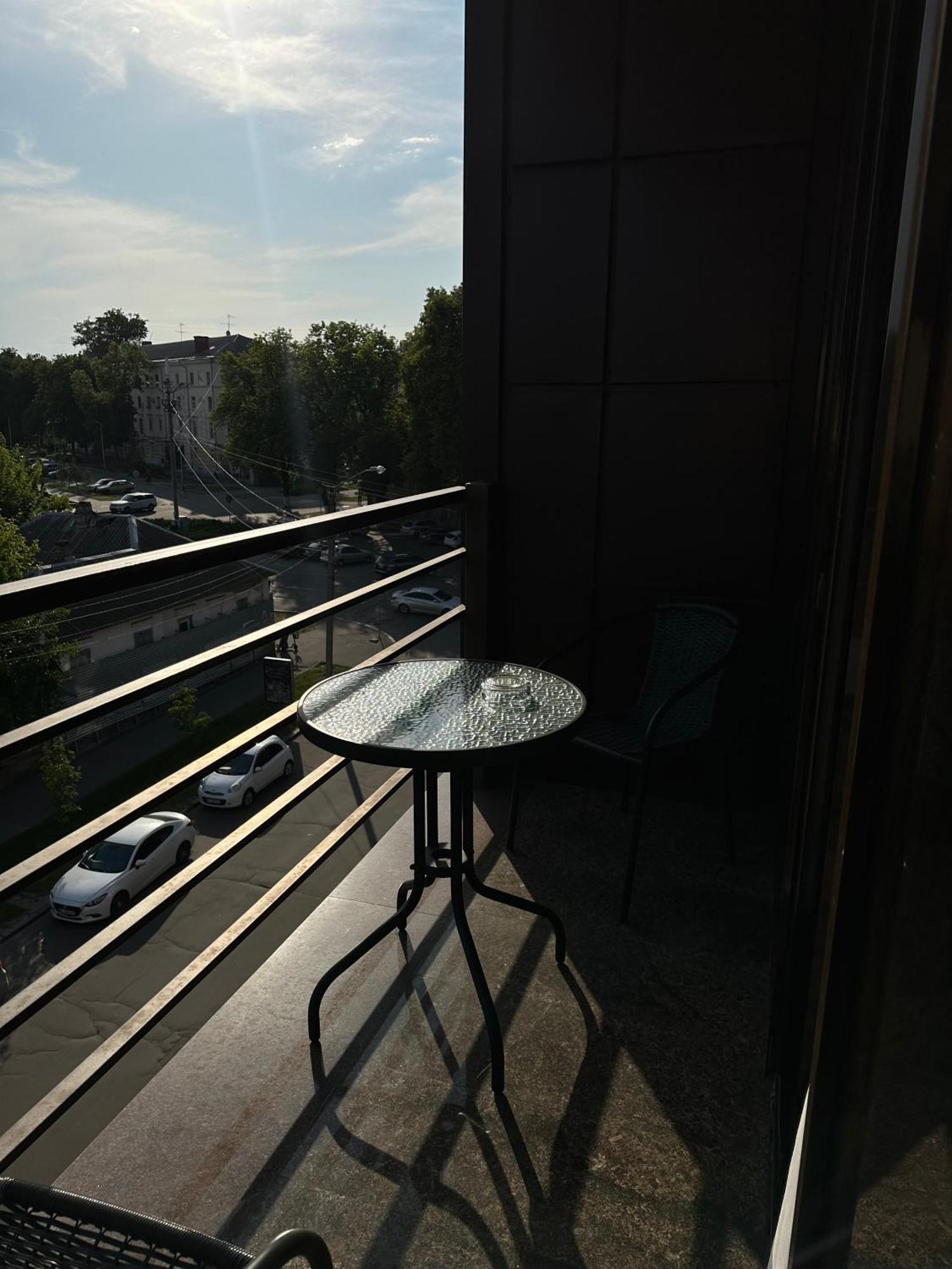 Hotel Atmosphere Poltava Exterior foto